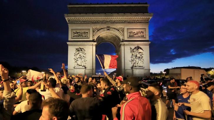 Paris French fans 
